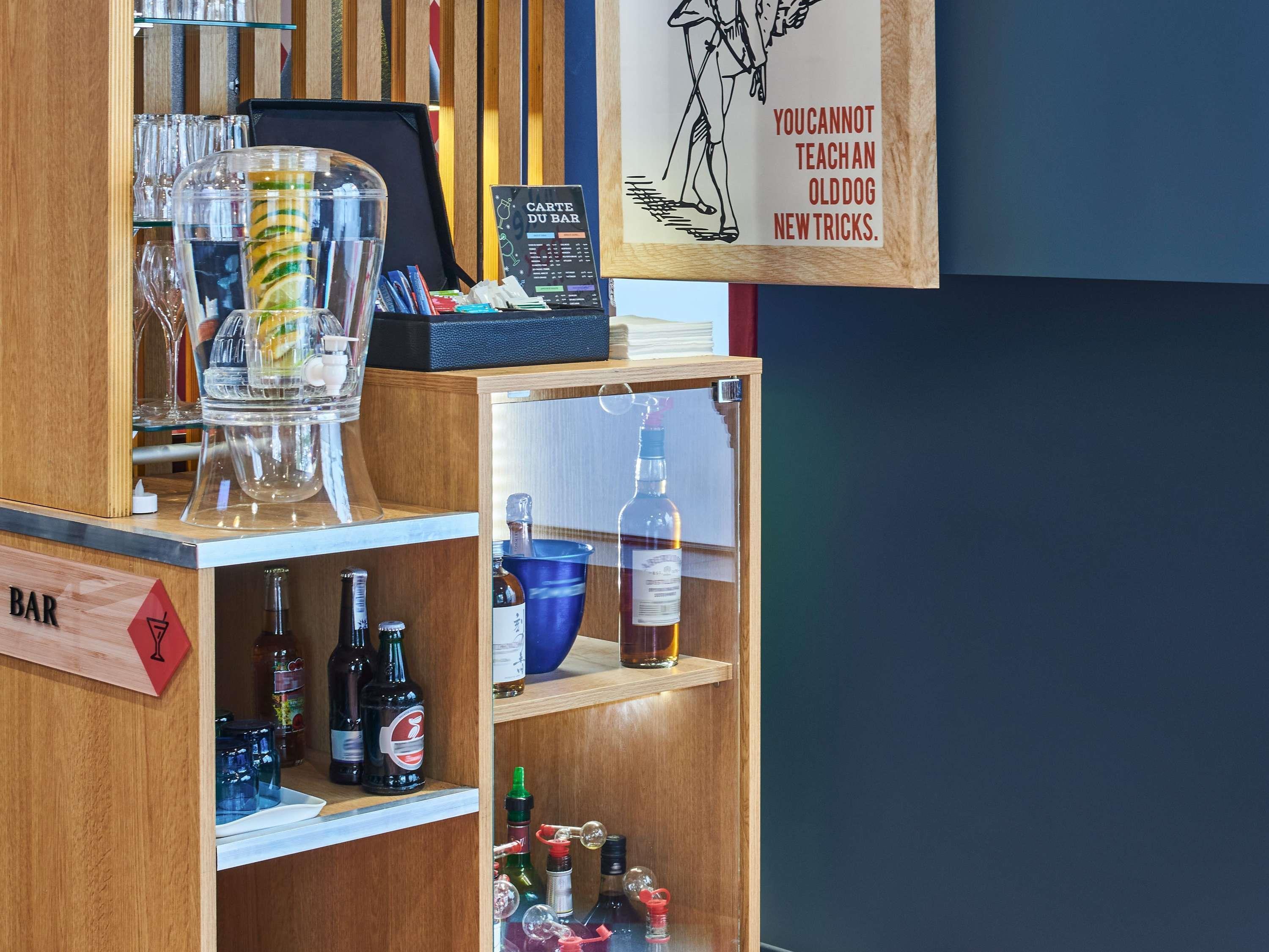 Bar/Salón ibis Styles Paris Alésia Montparnasse