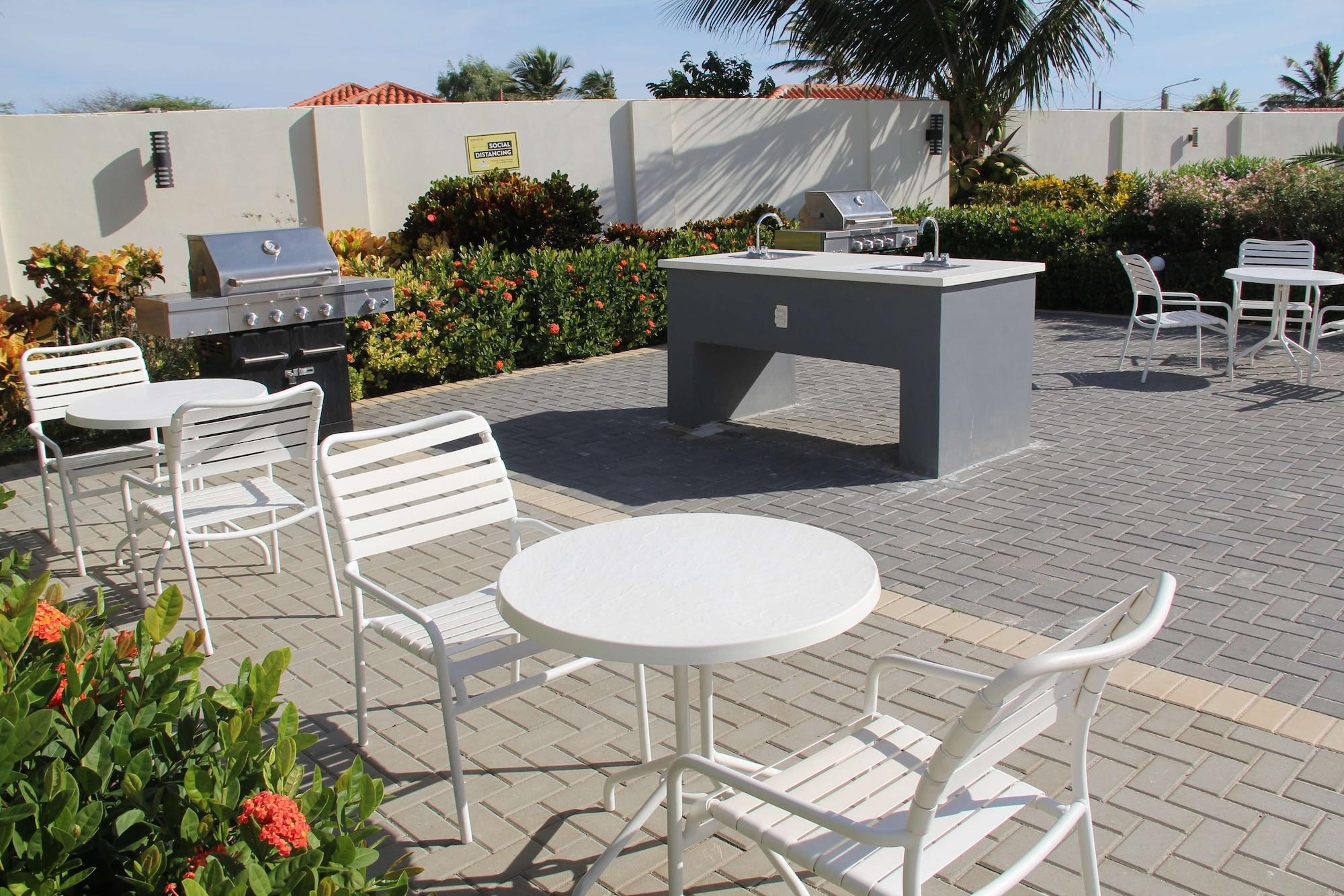 Hotel Arubas Life Vacation Residences BW Signature