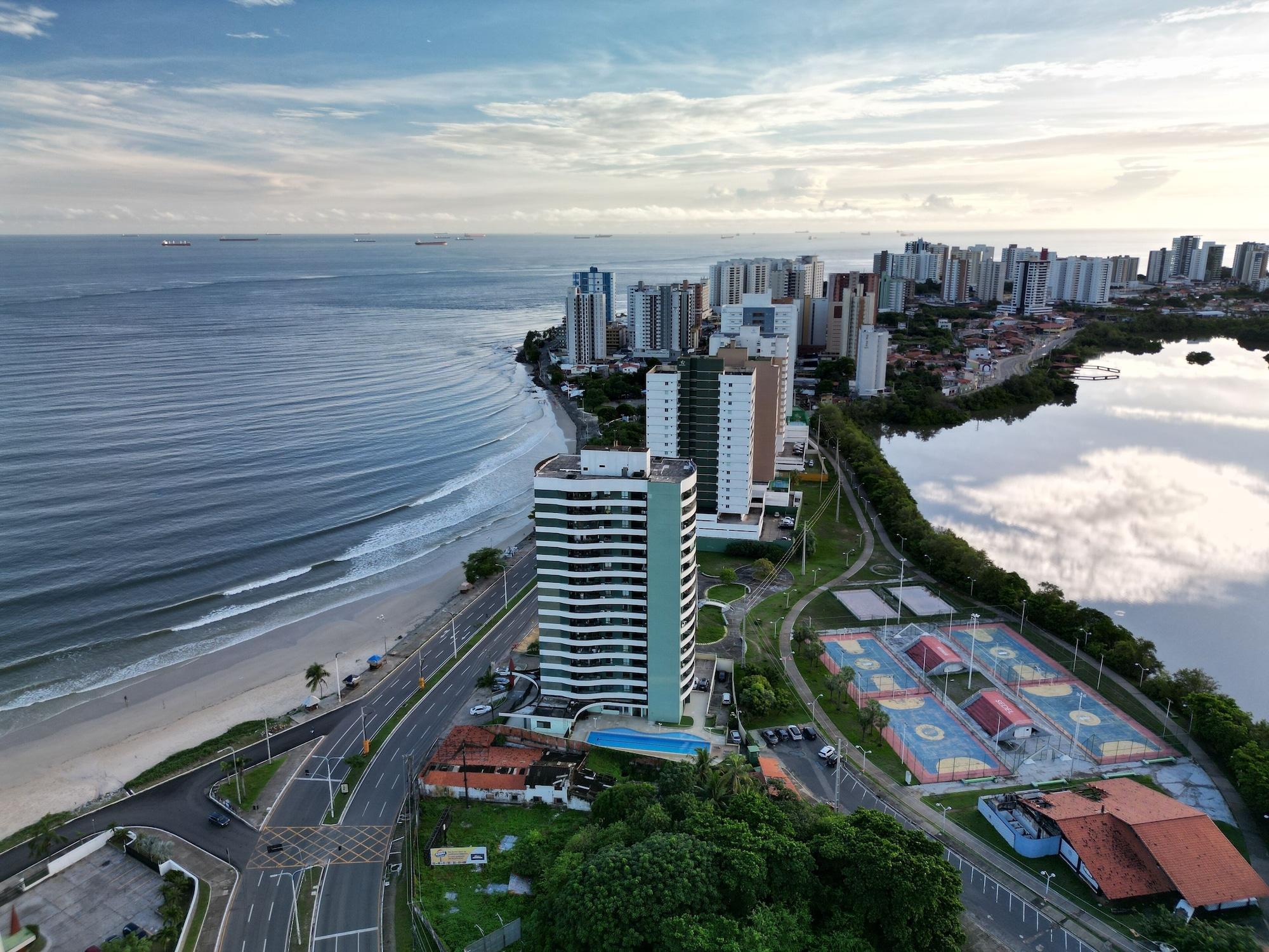 Vista Exterior Veleiros Mar Hotel
