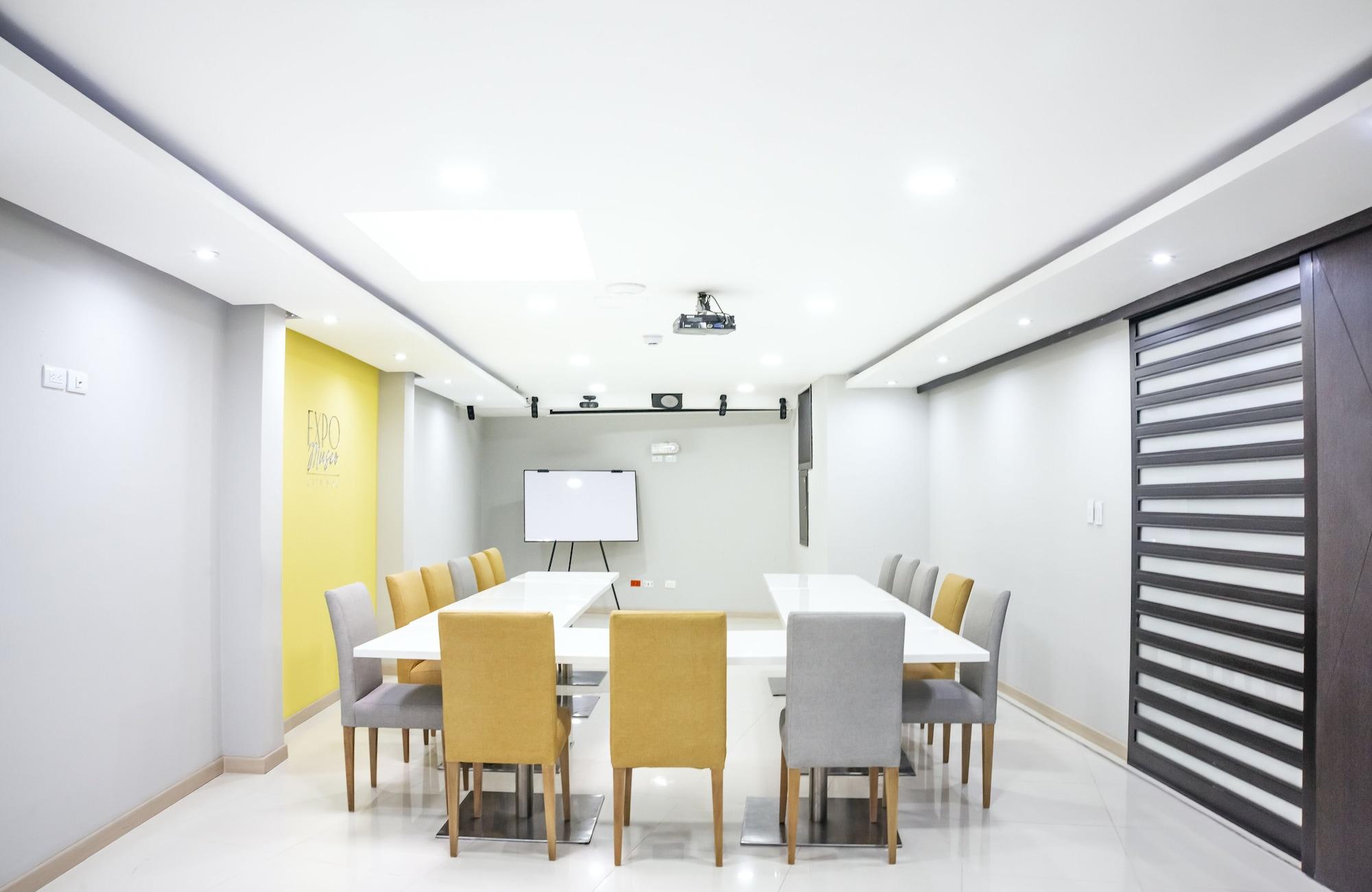 Sala de Reuniones Hotel City Bog Expo Museo