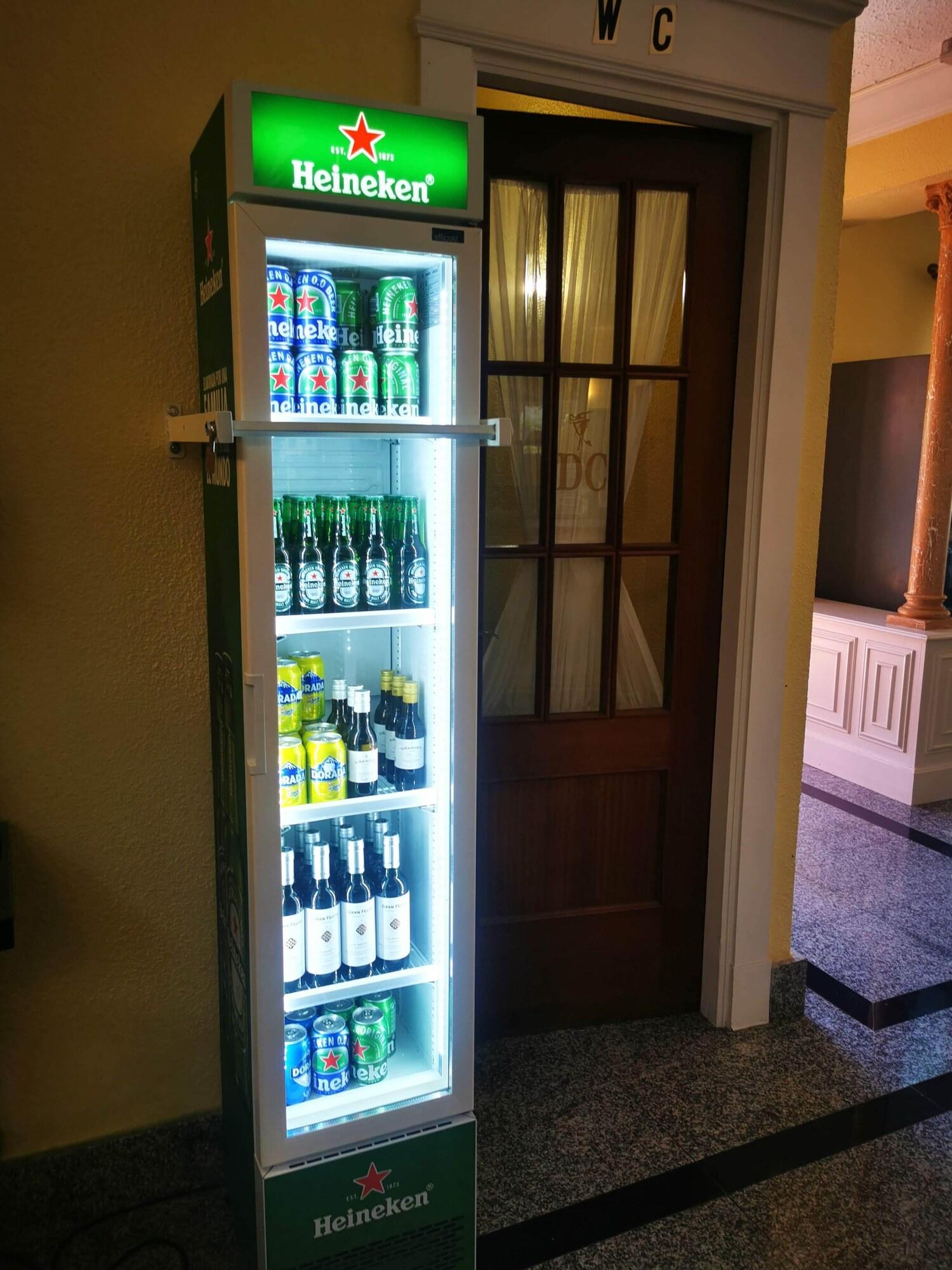 Bar/Salón Hotel Don Candido