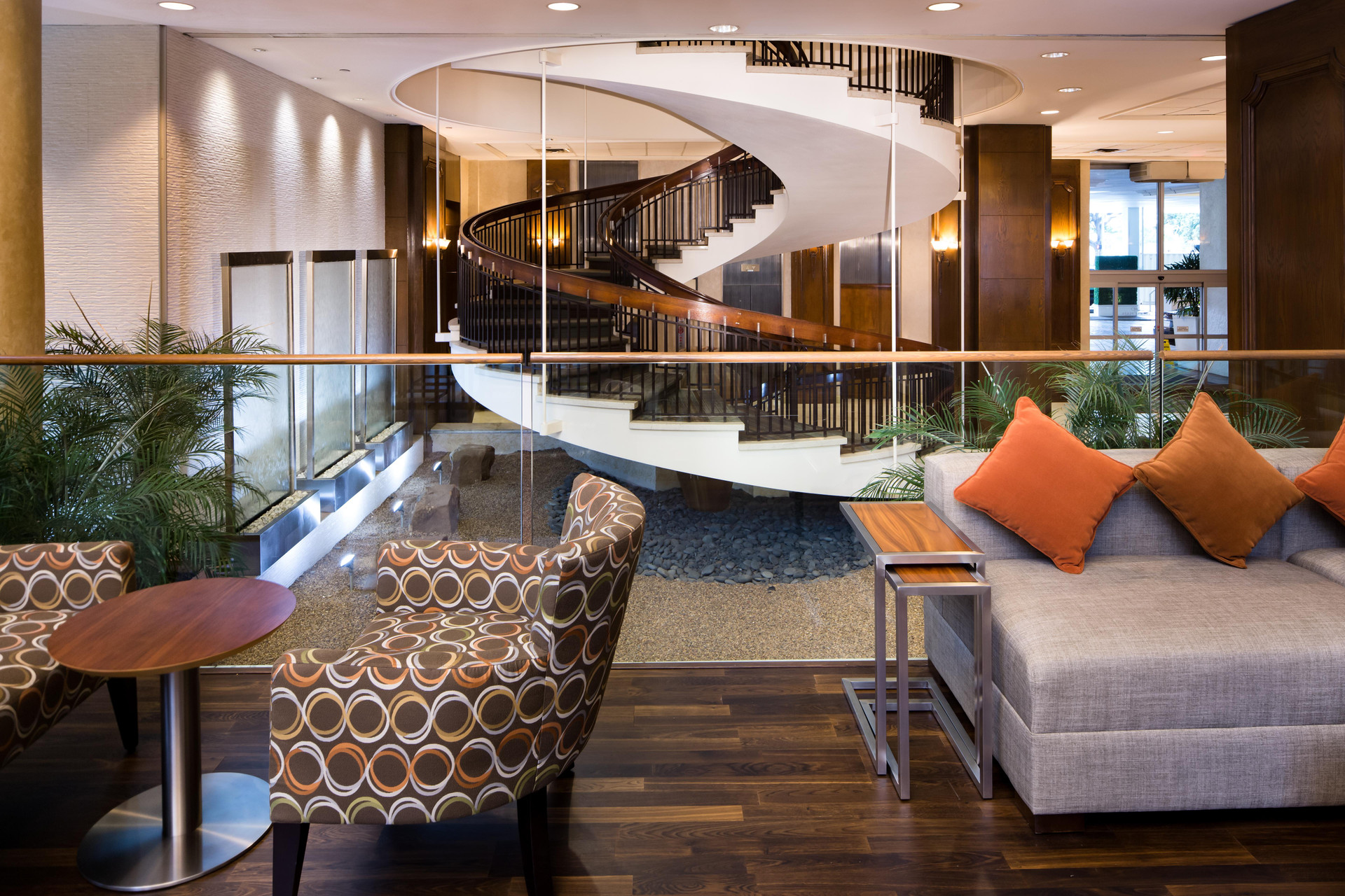 Vista Lobby The Whitehall Houston