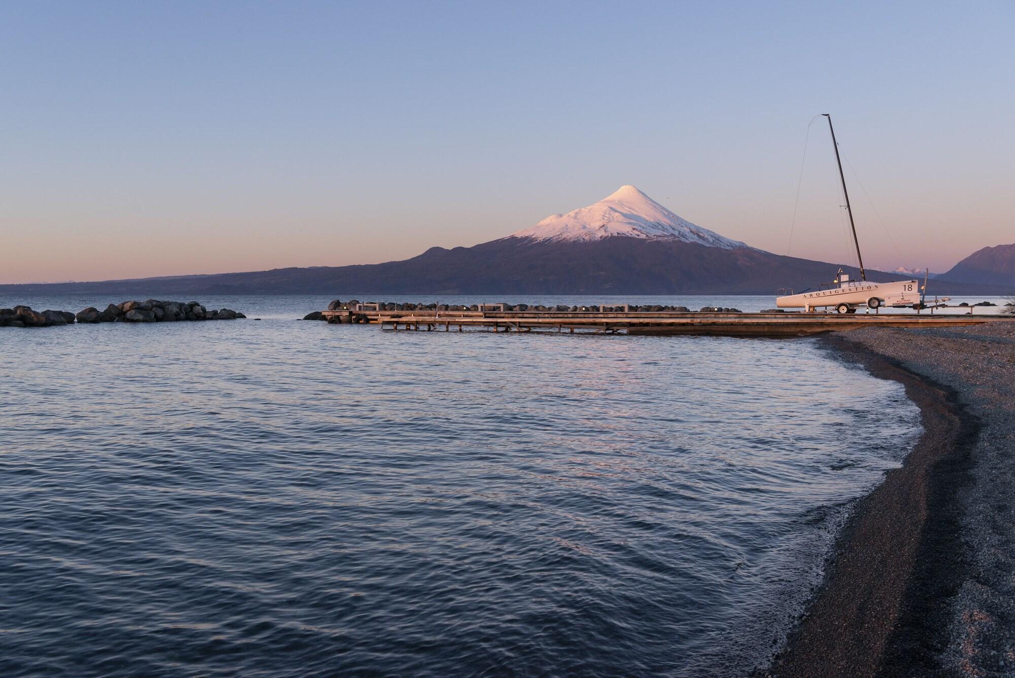 Playa Hotel AWA Puerto Varas