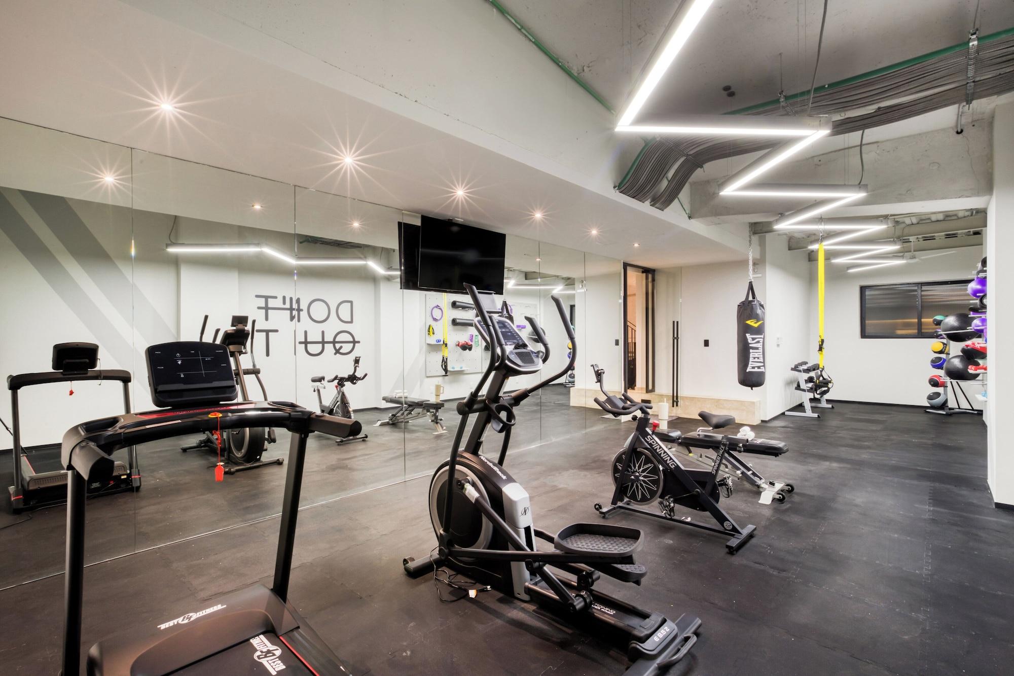 Gimnasio UTOPIC Platón by ULIV