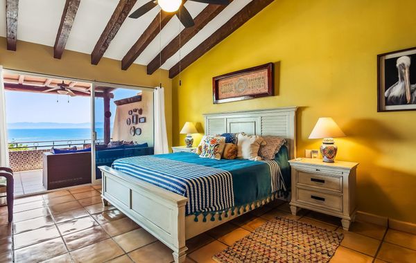 Oceanfront Condo With Pool, Balcony, Amazing Views, Washer/dryer, & Partial AC - Hoteles en Punta de Mita, Nayarit: todo incluido, baratos y ofertas
