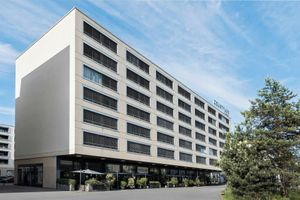 Paquete - Courtyard by Marriott Zurich North