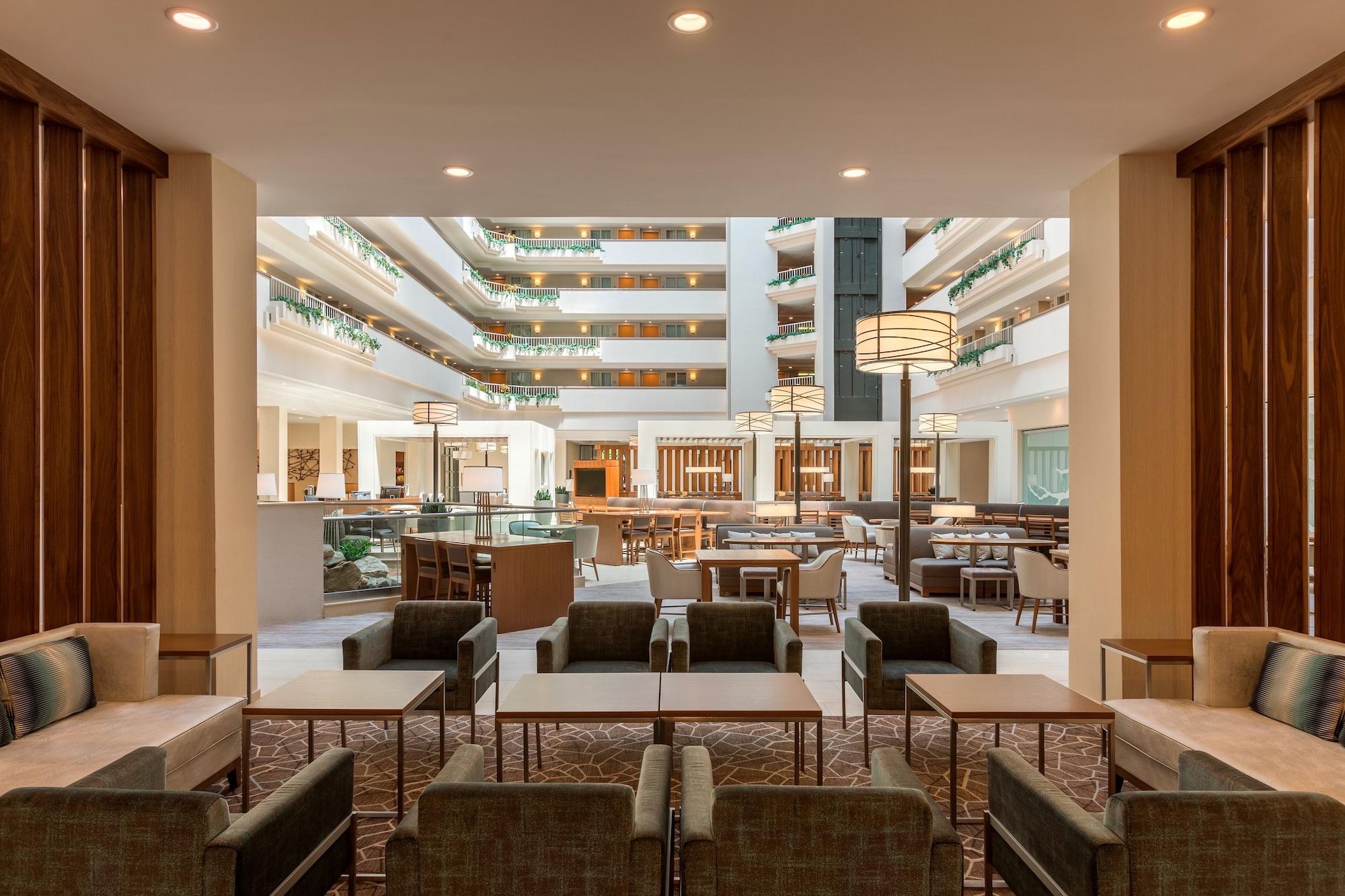 Vista Lobby Embassy Suites Greenville Golf Resort & Conference Center
