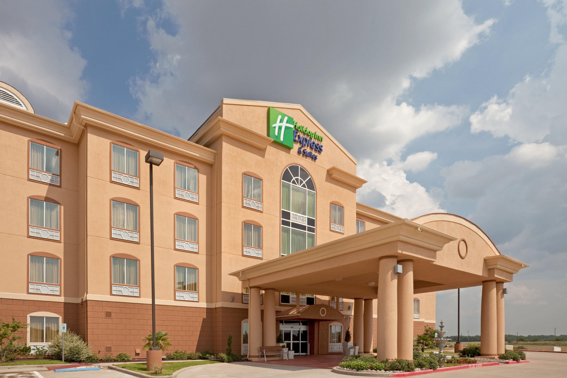 Vista Exterior Holiday Inn Express & Suites Terrell By IHG