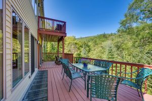 Alquiler Vacacional - Charming Thornton Escape w/ Sauna + Gazebo!