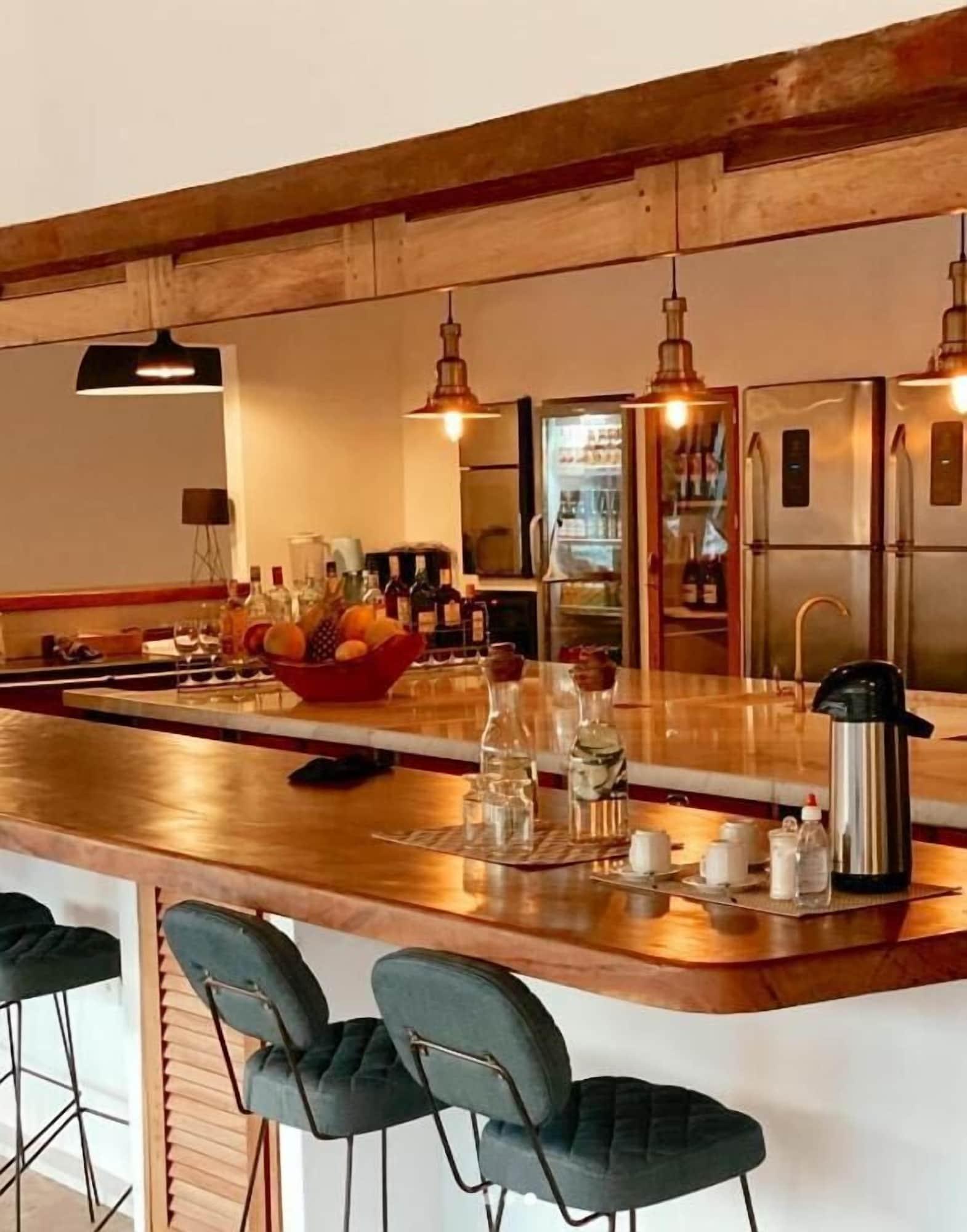 Restaurant Vila Aytana Carlore