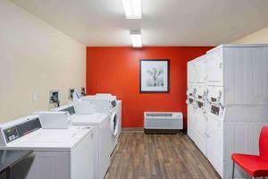 Alojamiento - Extended Stay America Suites Santa Barbara Calle Real
