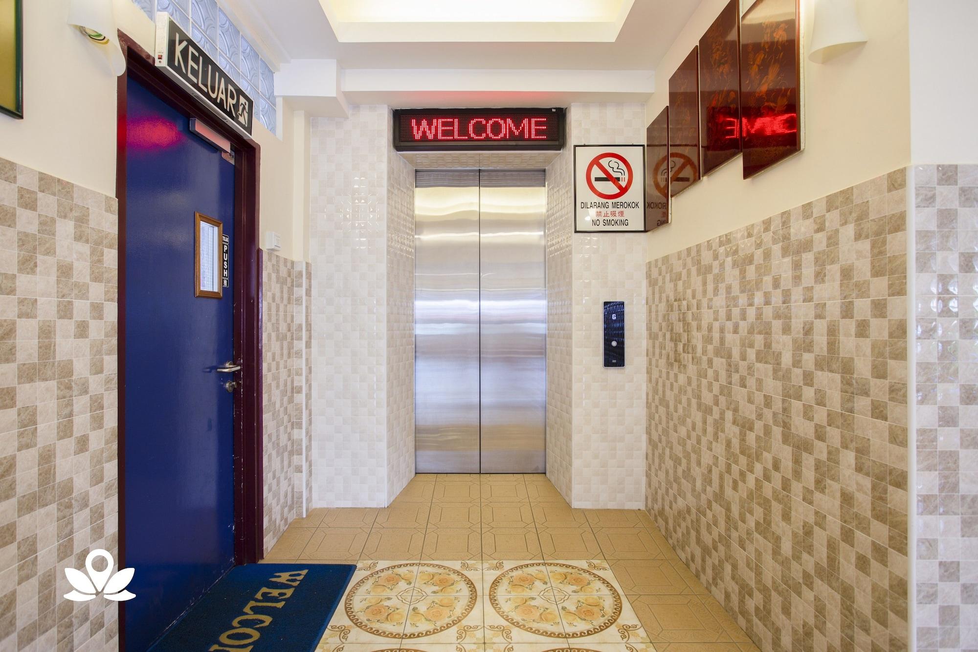 Varios Coastal Park Hotel