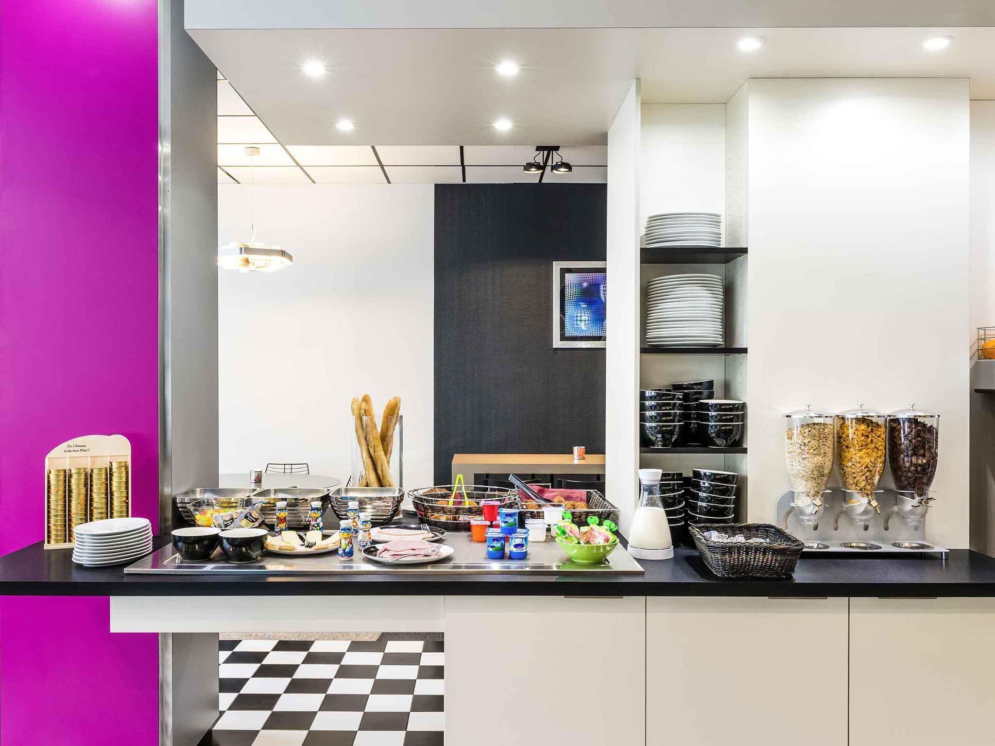 Vista Exterior ibis Styles Antony Paris Sud