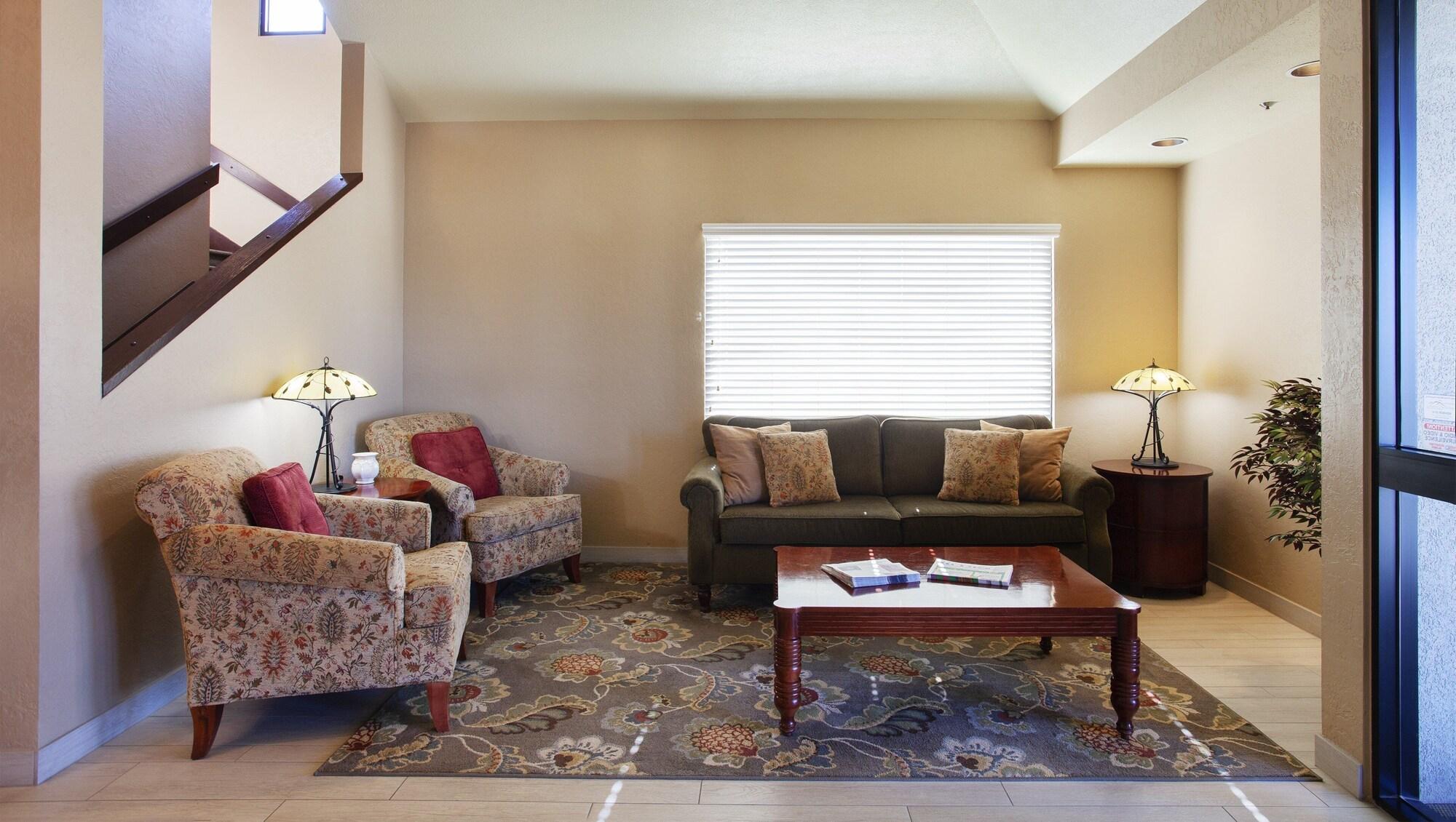 Vista Lobby Mountain Home Inn