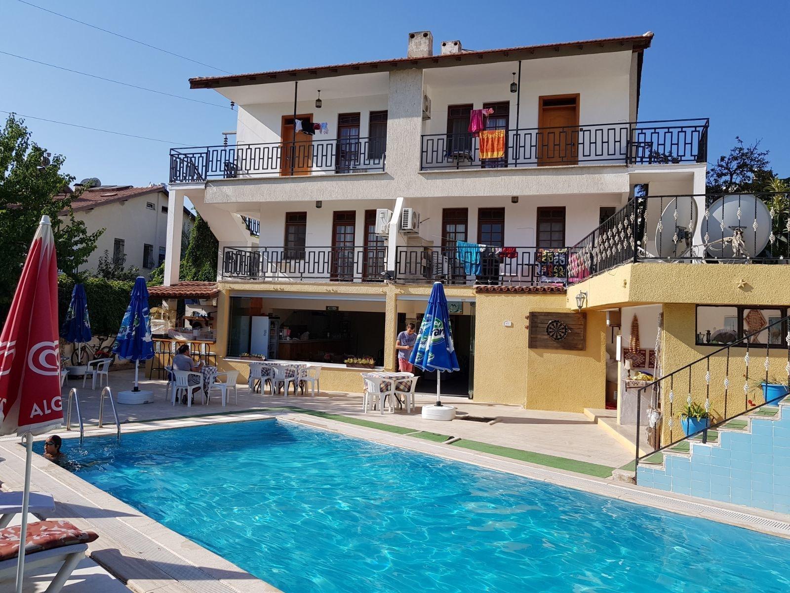 Varios Gultepe Apartments