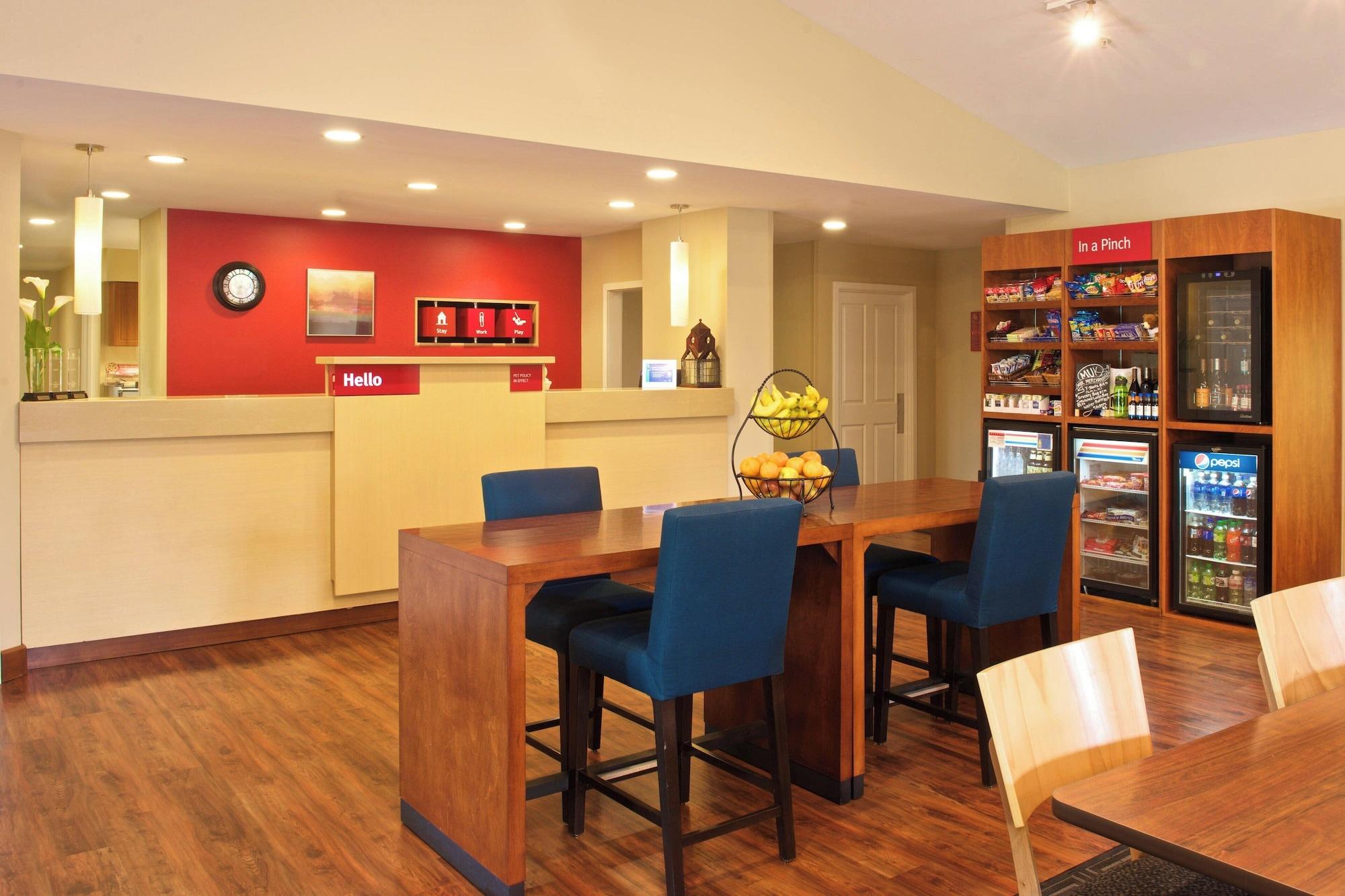 Vista Lobby TownePlace Suites by Marriott Seattle Everett/Mukilteo