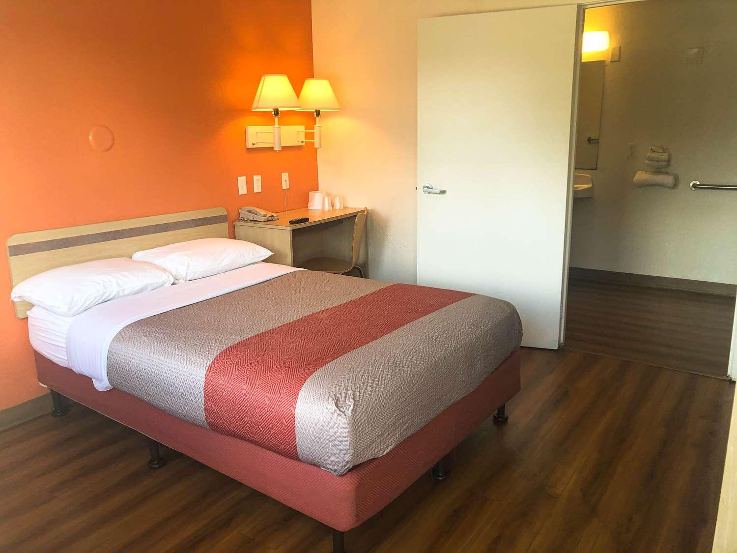 Habitación Motel 6 Jacksonville, FL - Orange Park