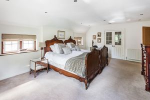 Alquiler Vacacional - Large Stunning stylish 6 bedroom interior designed property, South facing garden