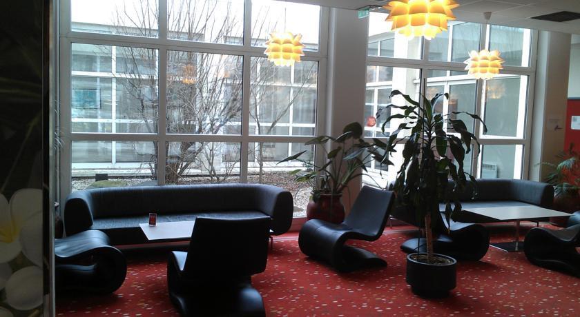 Vista Lobby ibis Styles Antony Paris Sud