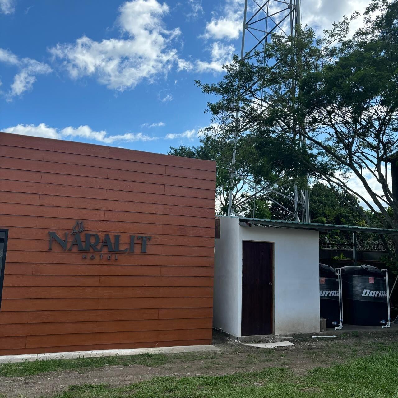 Vista Exterior Hotel Naralit