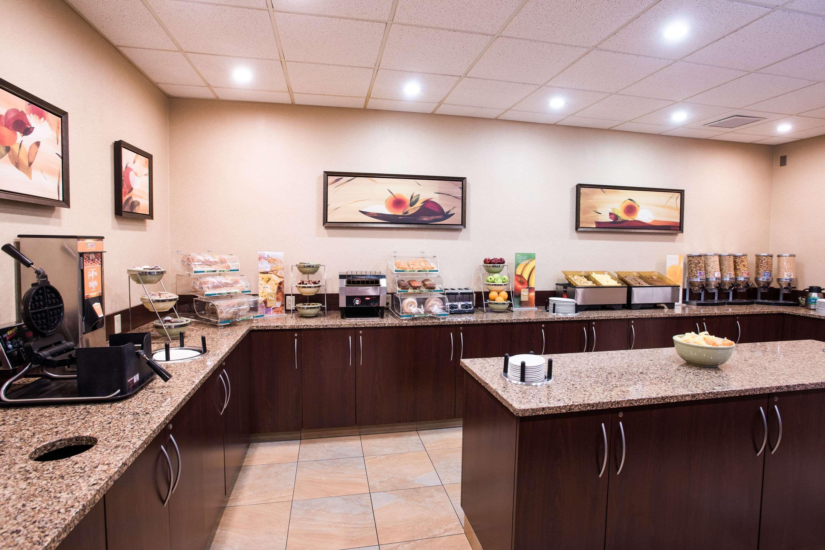 Restaurant Quality Inn & Suites Val Dor