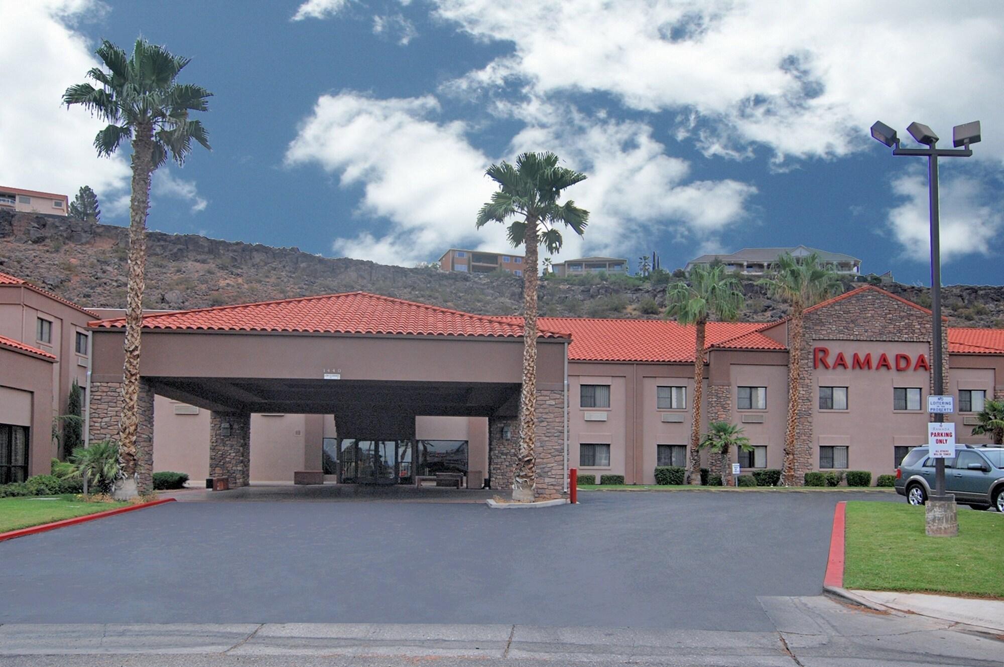 Vista Exterior Ramada by Wyndham St George
