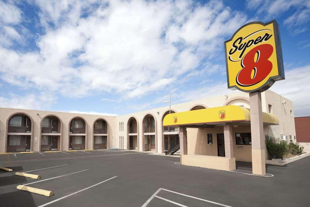 Vista Exterior Motel 6 Tucson, AZ - East Williams Center