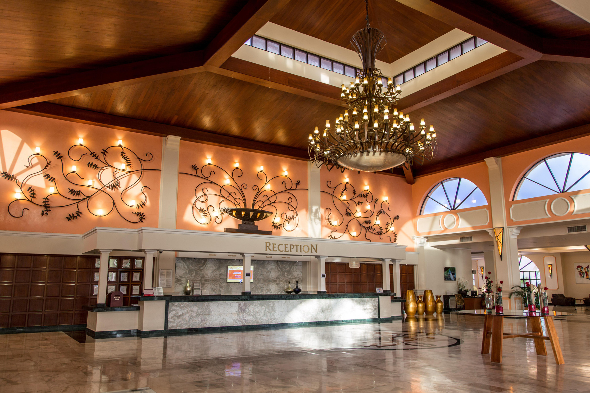 Vista Lobby Sandos Playacar All Inclusive