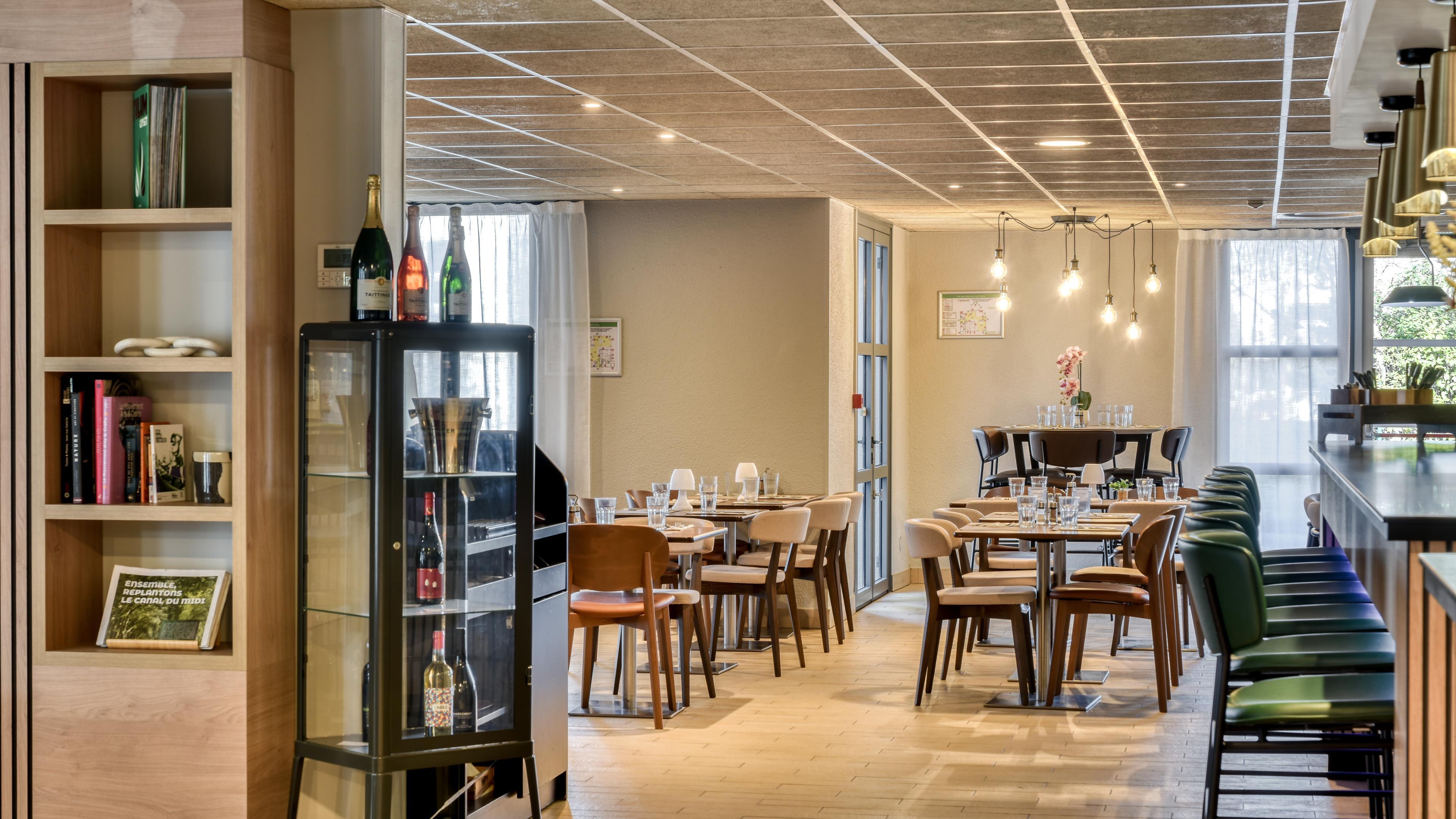 Bar/Salón Campanile PRIME - Montpellier Est Le Millénaire