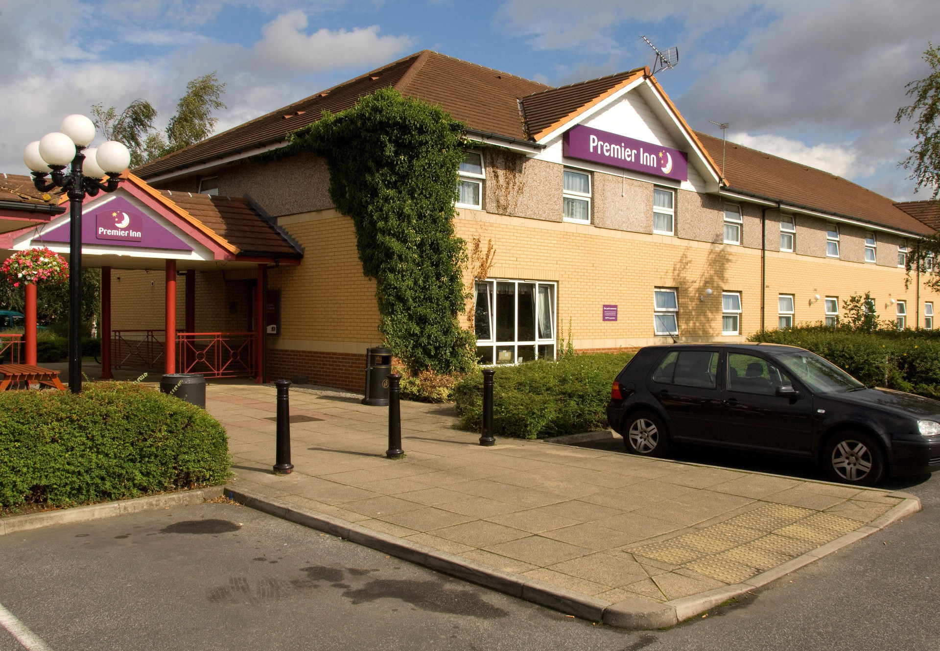 Varios Premier Inn Pontefract North