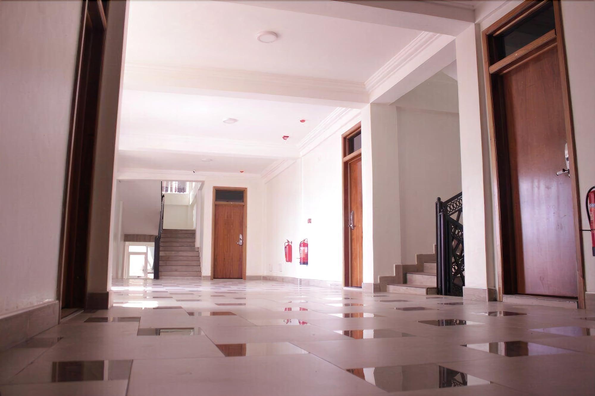 Vista Lobby Royal Baron Hotel