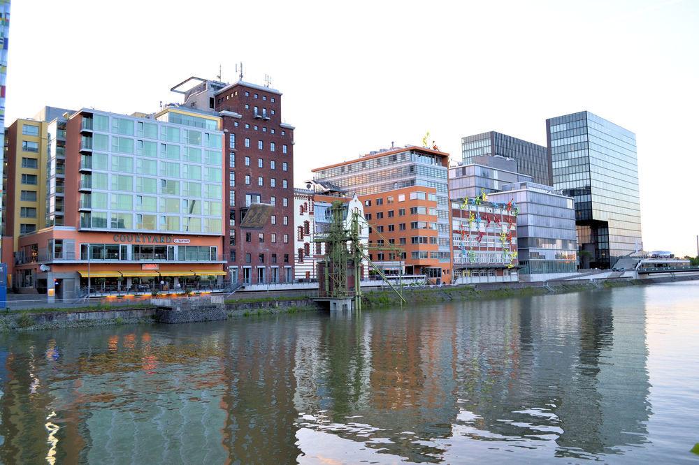 Vista Exterior Courtyard by Marriott Düsseldorf Hafen