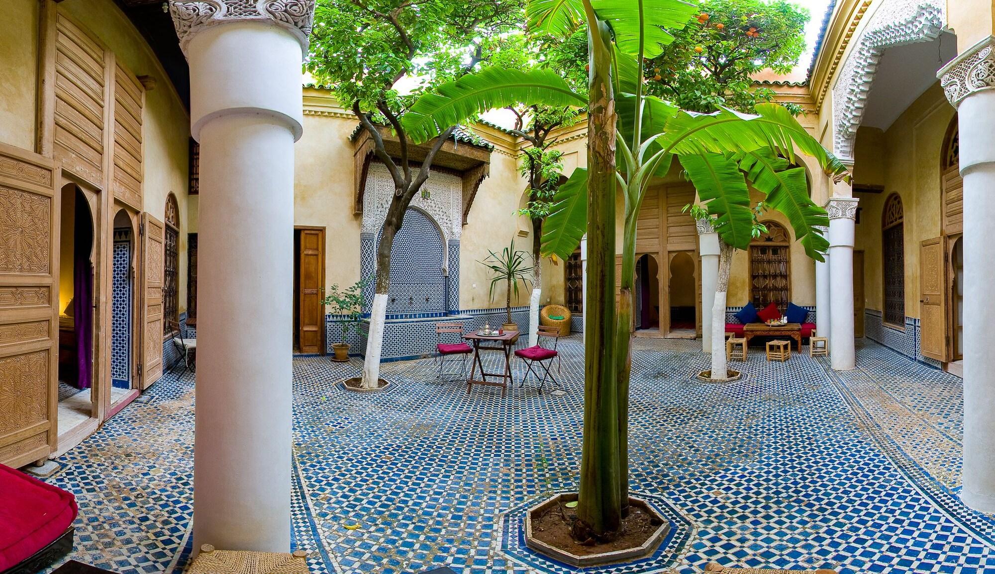 Varios Riad La maison d'à côté