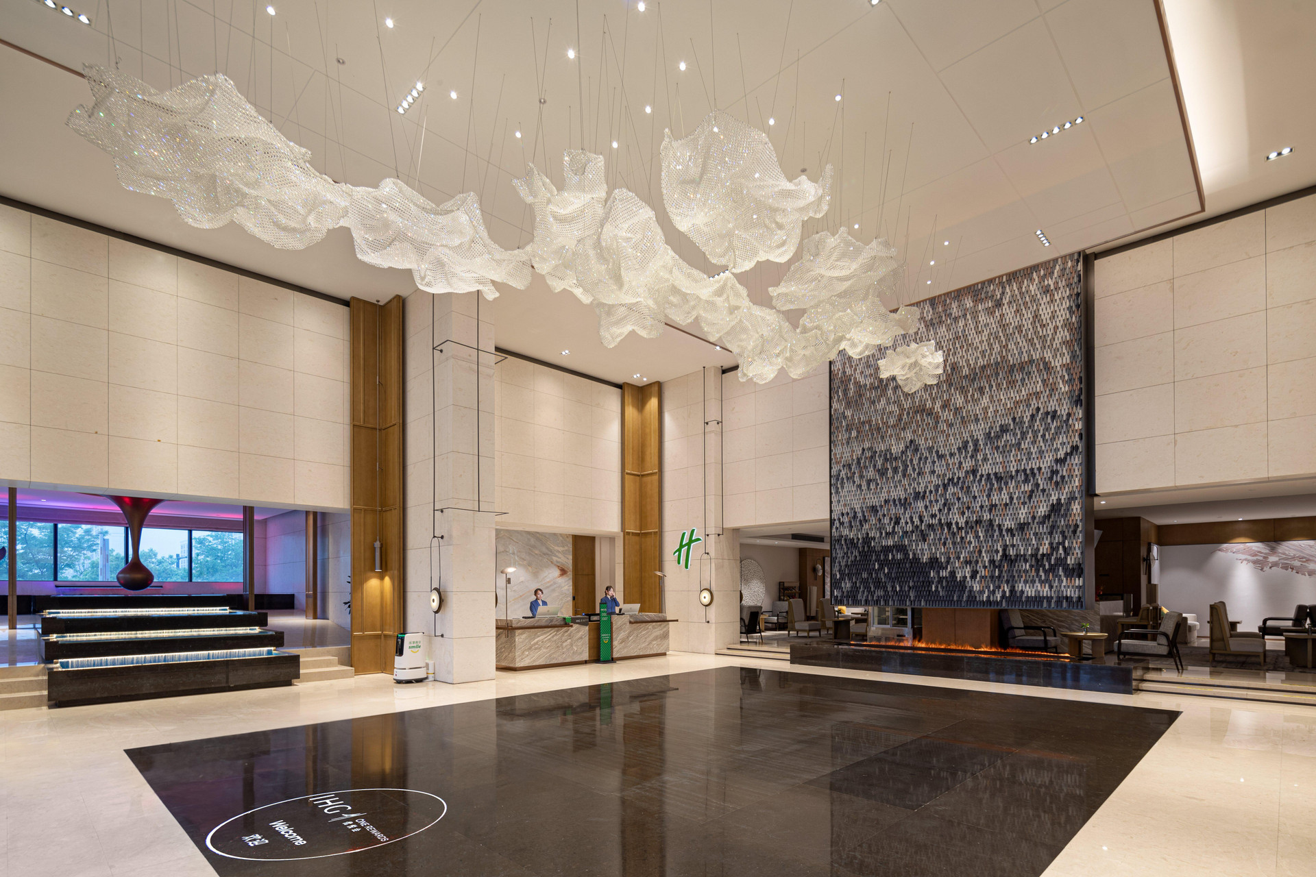 Vista Lobby Holiday Inn Ningbo Xiangshan Damu Bay