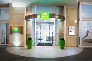 Paquete - Ibis Styles Budapest Center