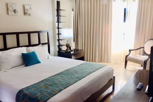 Alojamiento - Luxury All Inclusive Vacation at  Can $ 130.00  per person per day !!