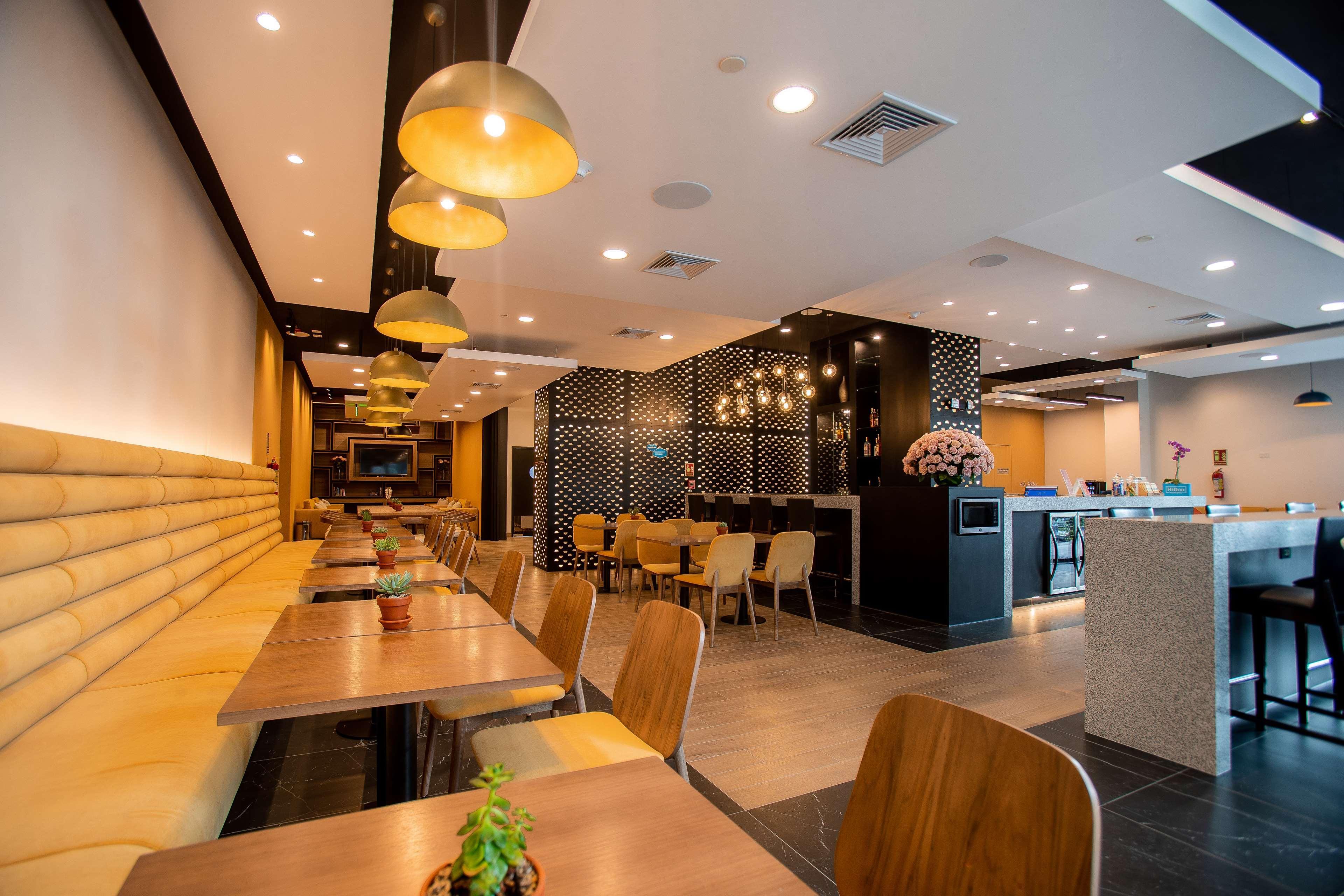 Vista Lobby Hampton By Hilton Quito La Carolina Park