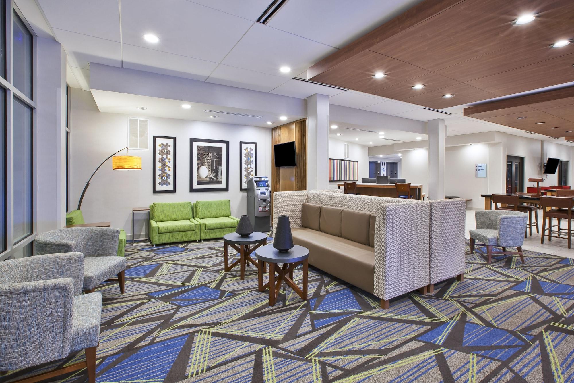 Vista Exterior Holiday Inn Express Auburn Hills South by IHG