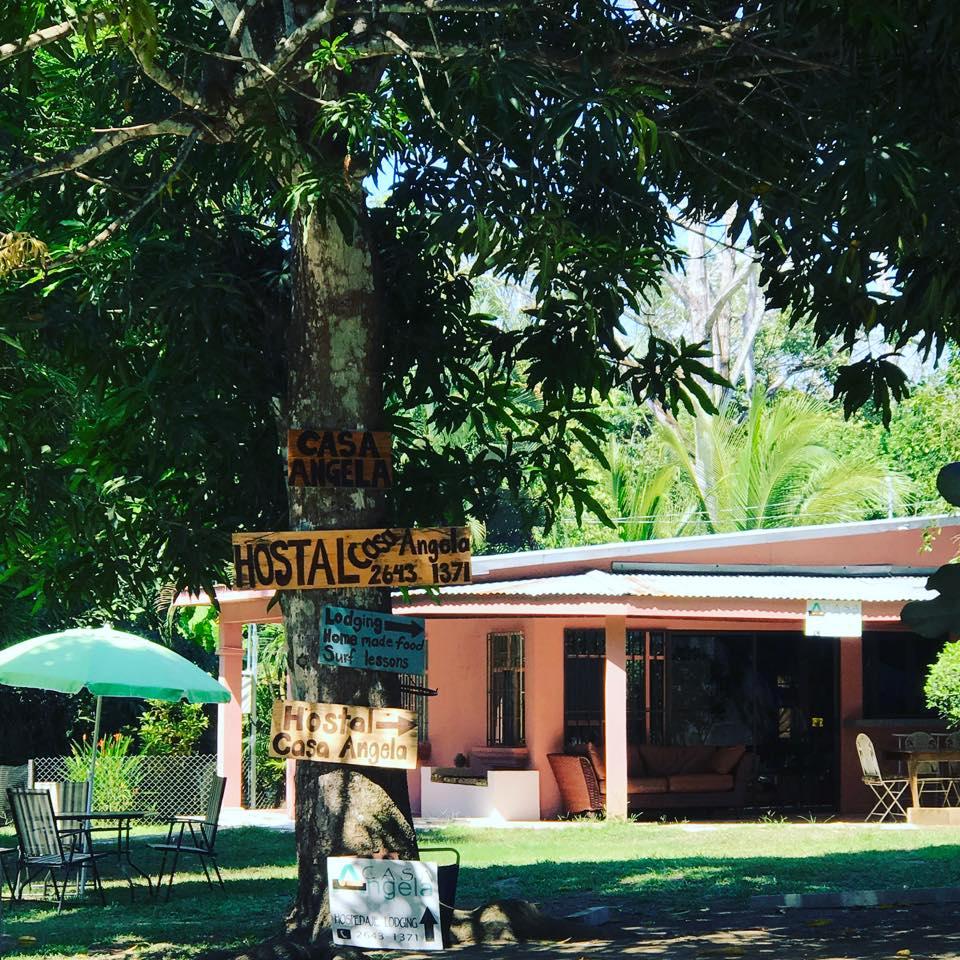 Vista Exterior Casa Angela - Hostel