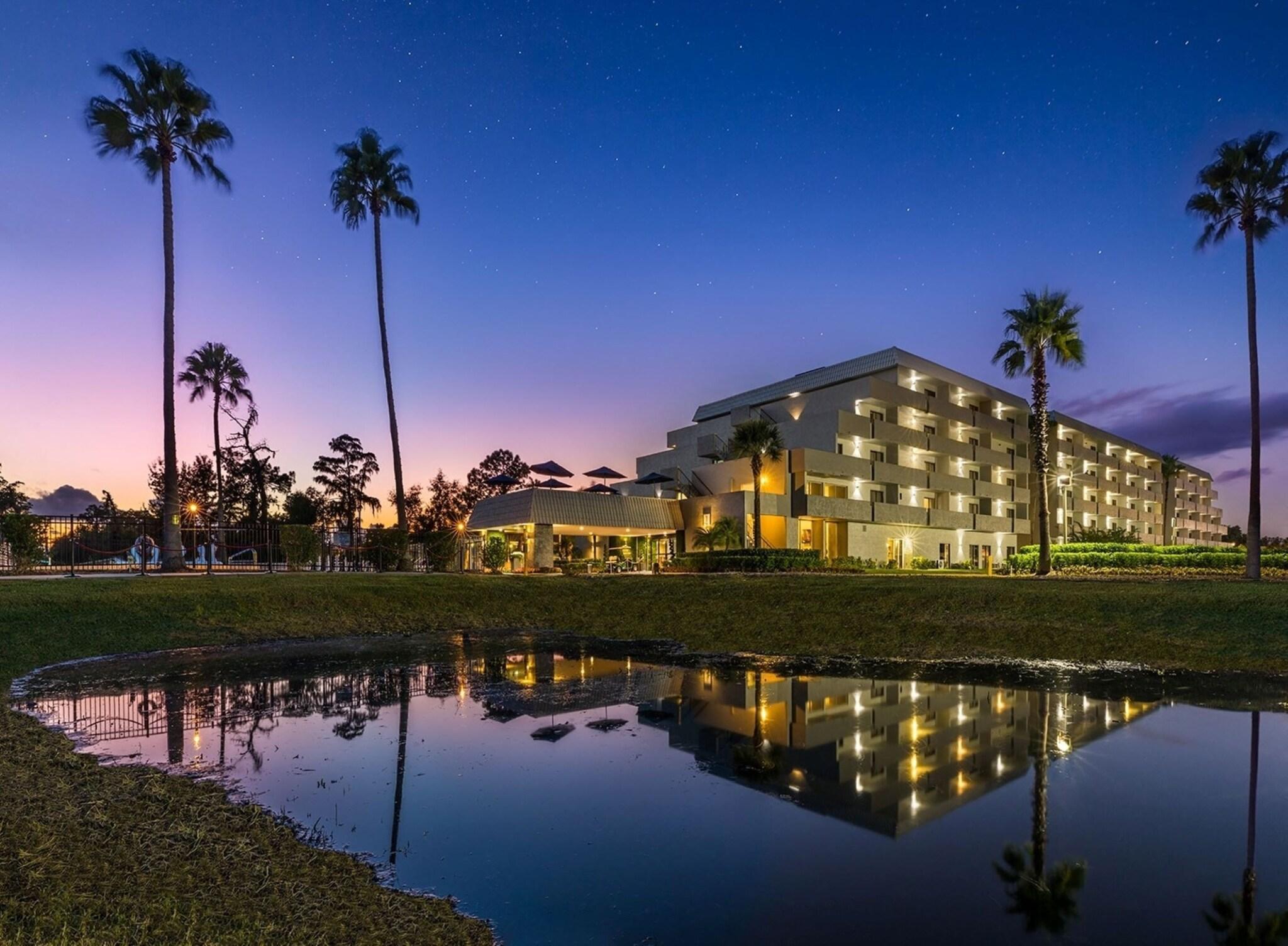 Vista Exterior Palazzo Lakeside Hotel