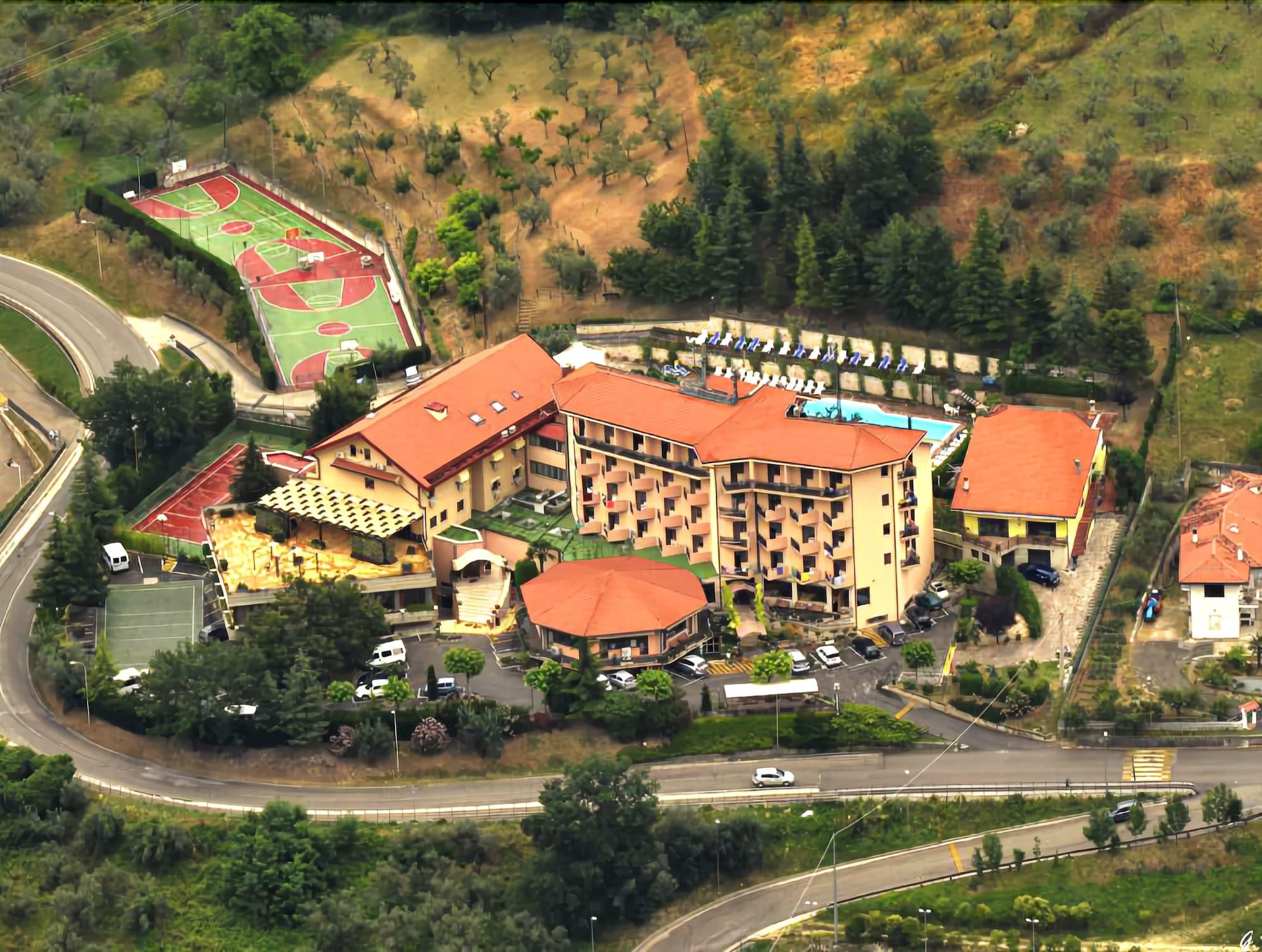 Vista Exterior Hotel del Camerlengo