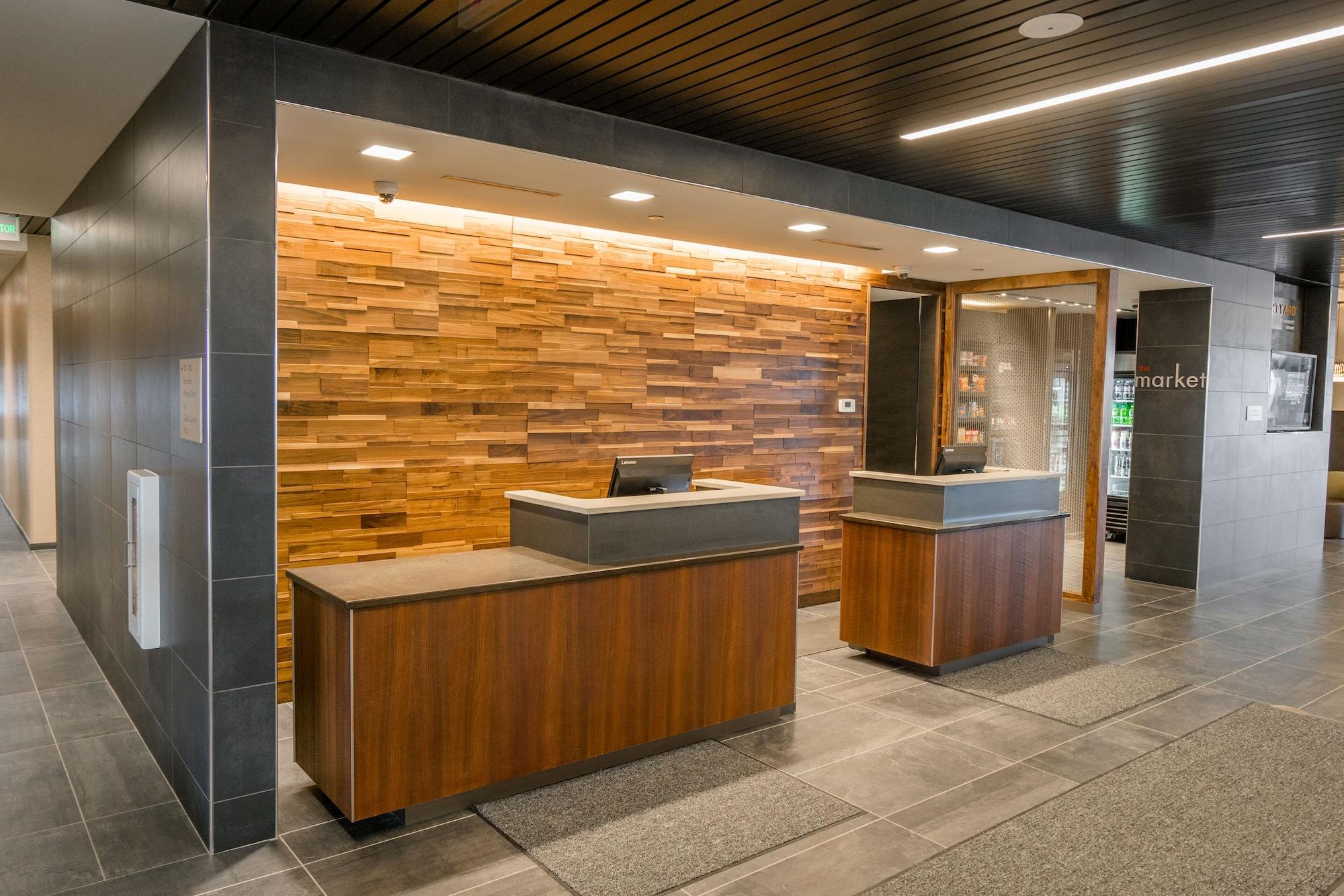 Vista Lobby Courtyard by Marriott Fargo