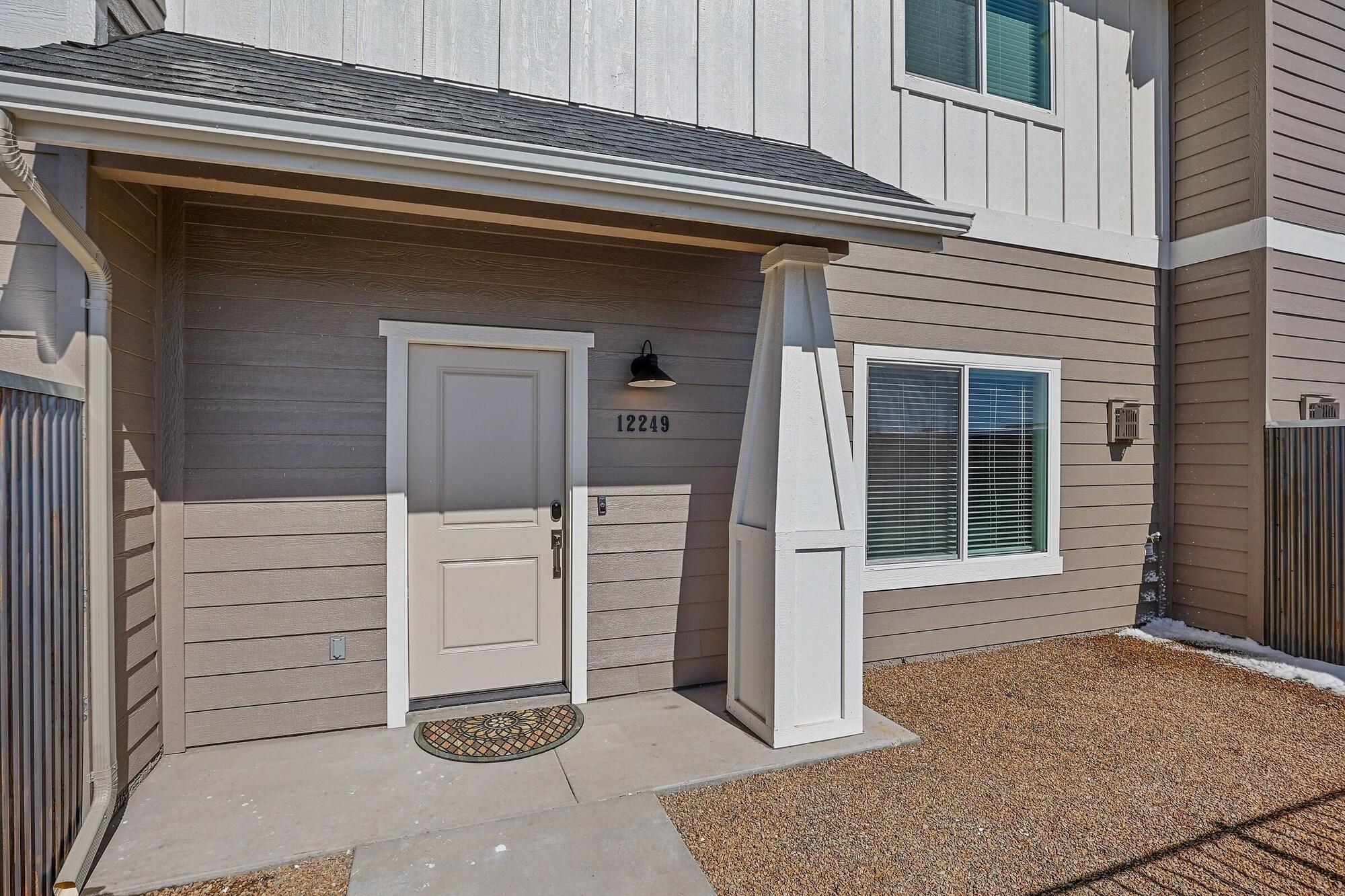 Vista Exterior Bliss Flagstaff 49 3 Bedroom Townhouse by Redawning