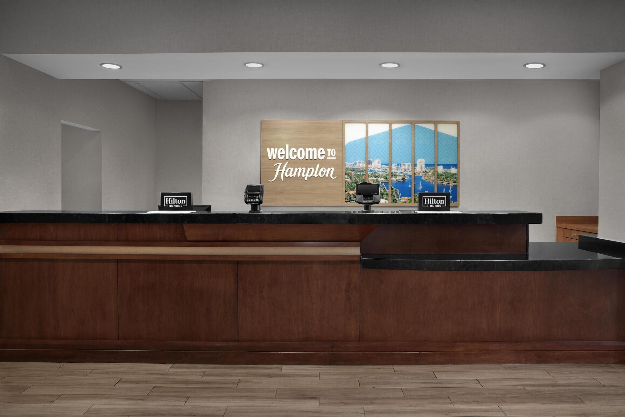 Vista Lobby Hampton Inn Ft. Lauderdale/Downtown Las Olas Area