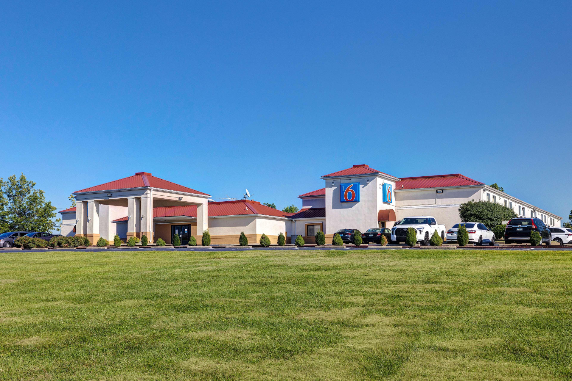 Vista Exterior Motel 6 Shepherdsville, KY – Louisville South