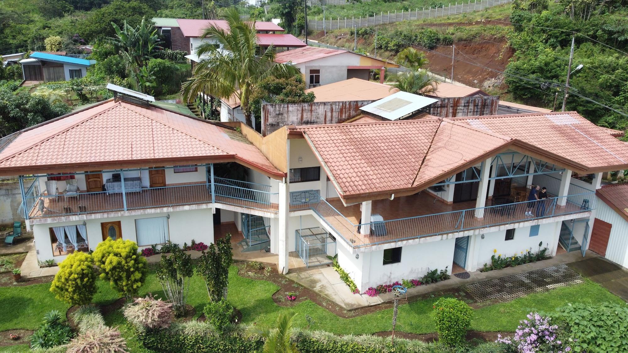 Vista Exterior The Embassy Ministry Center BNB