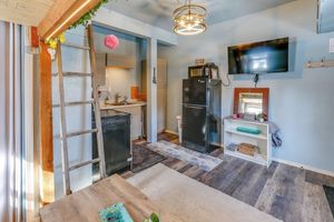 Alquiler Vacacional - 2 Mi to Dtwn & Pioneer Park: Fairbanks Studio!