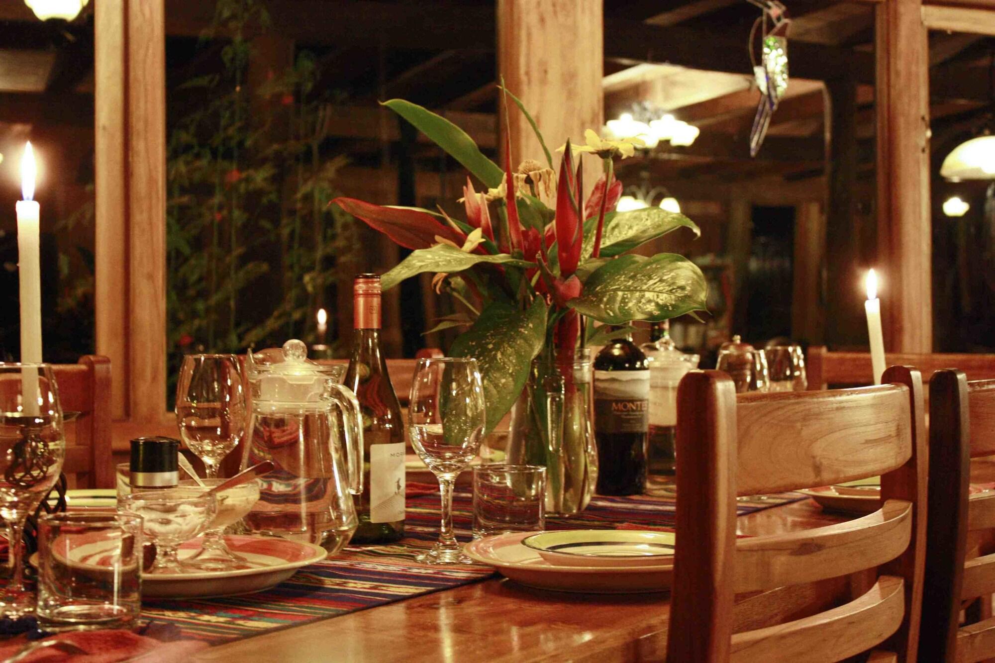 Bar/Salón Casa Divina Eco Lodge