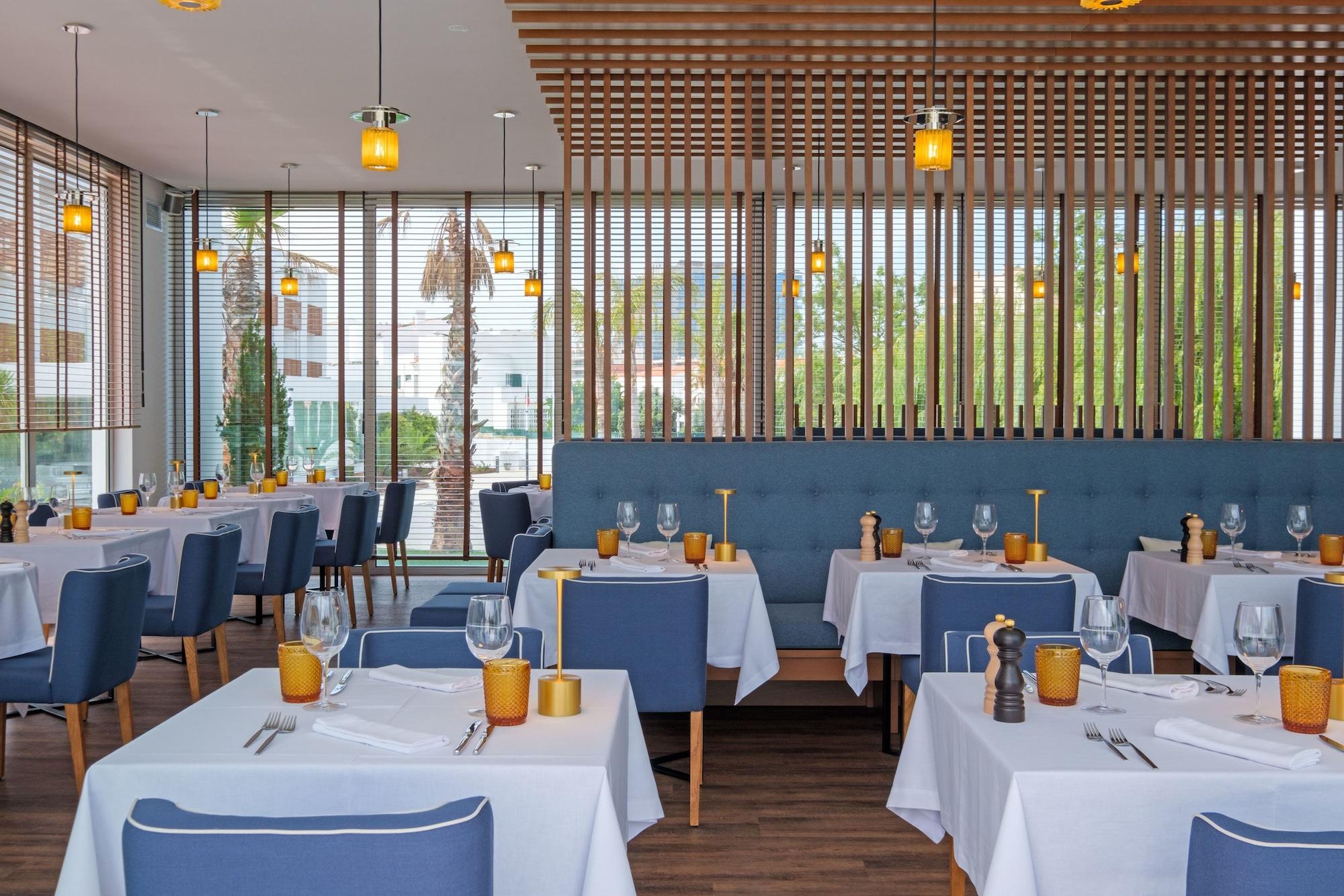 Restaurant Malibu Foz Hotel - La Maison Younan