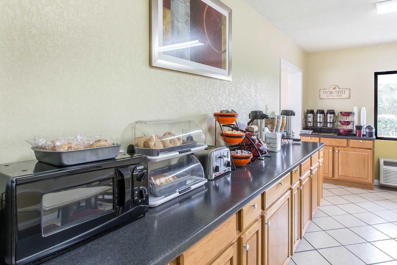 Restaurant Red Roof Inn Tifton